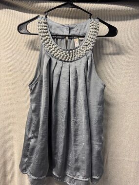 Adiva Silver-Gray Sleeveless Pearl-Embellished Neck Blouse